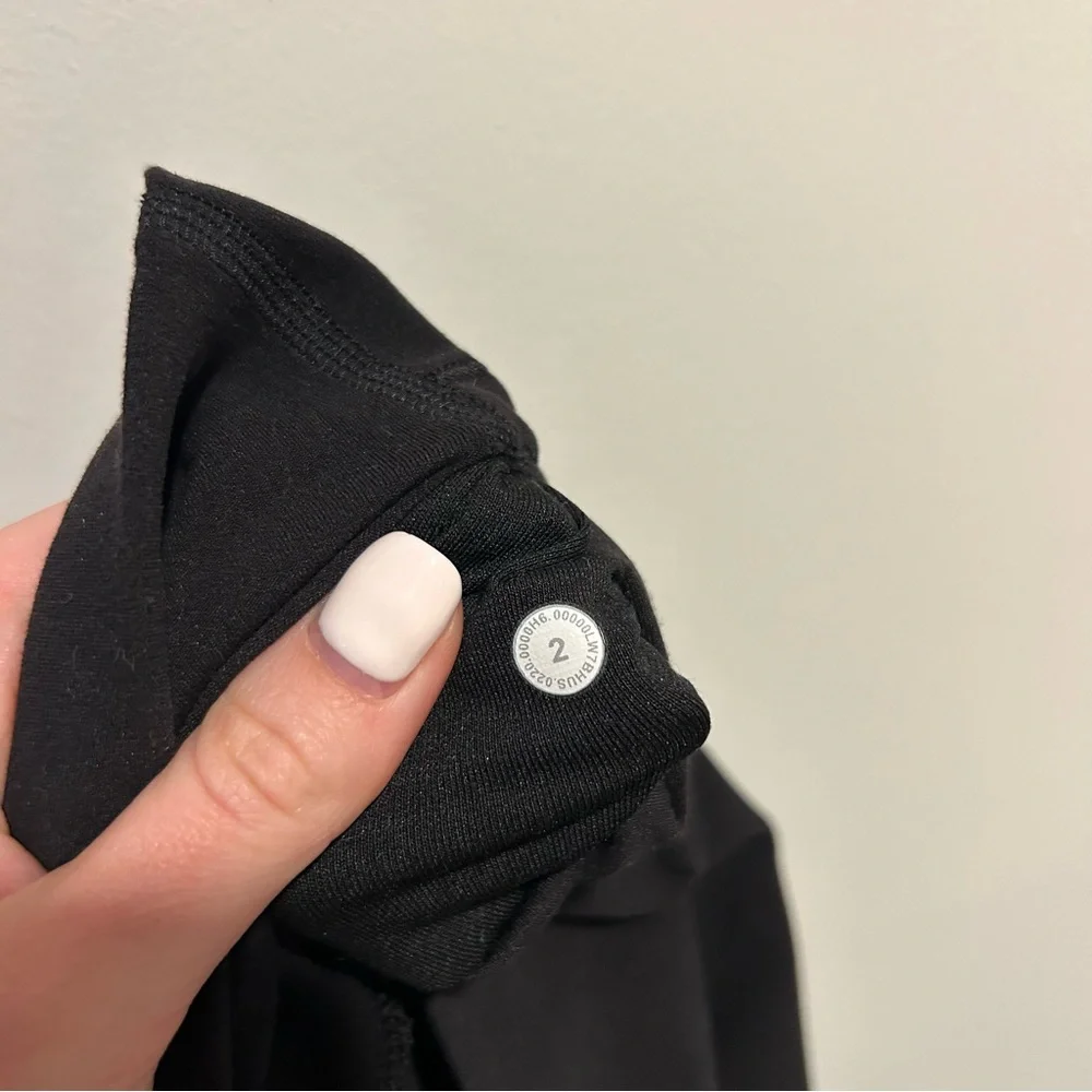 Lululemon Align Super High Rise Short *10” Black Size 2